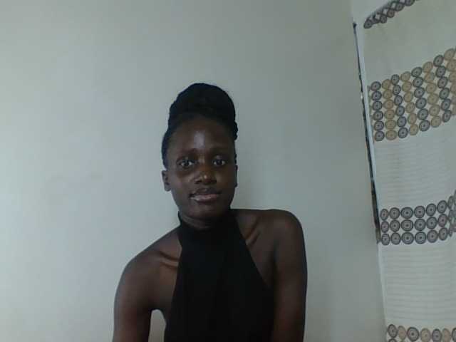 cutemona live cam on BongaCams