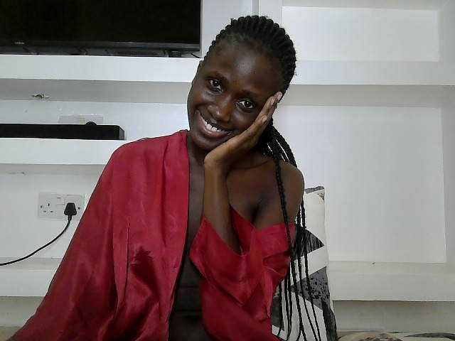 cutemona live cam on BongaCams