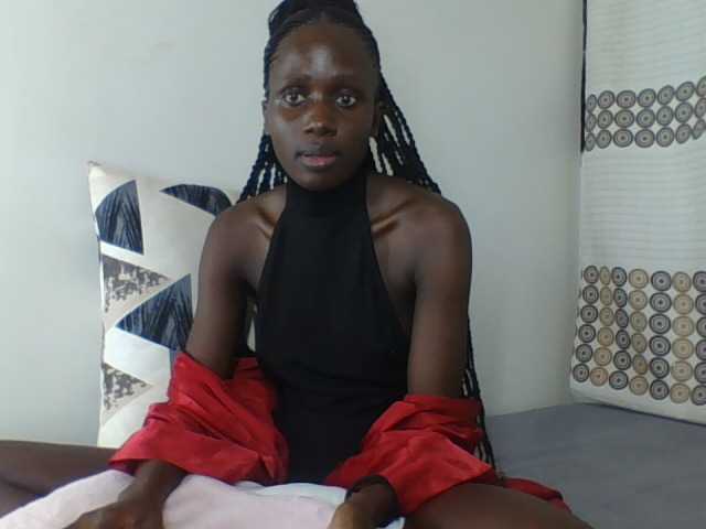 cutemona live cam on BongaCams