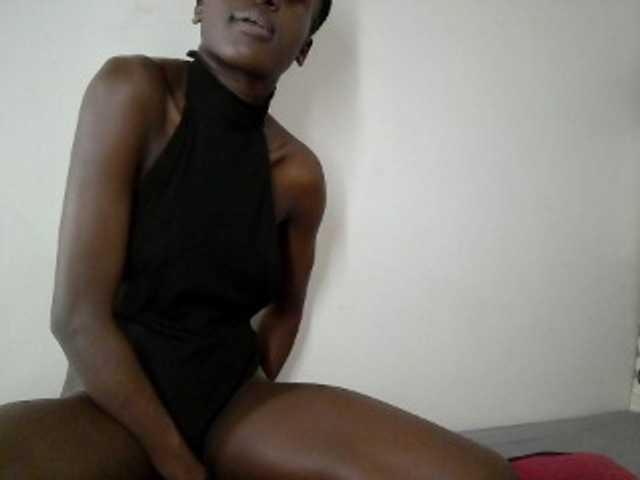 cutemona live cam on BongaCams