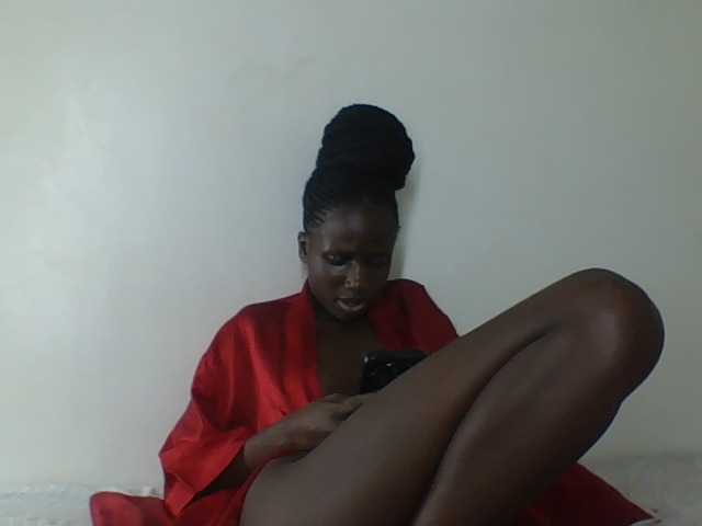 cutemona live cam on BongaCams