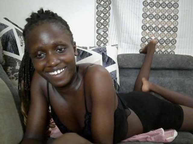 cutemona live cam on BongaCams