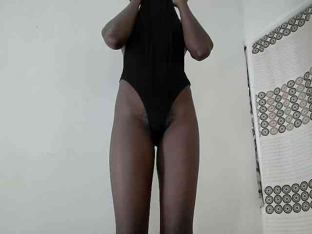 Modelo: cutemona