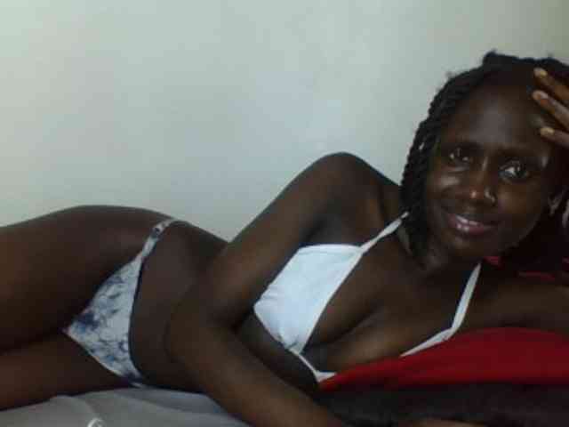 cutemona webcam