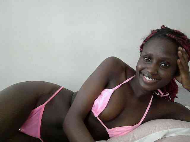 Modelo: cutemona