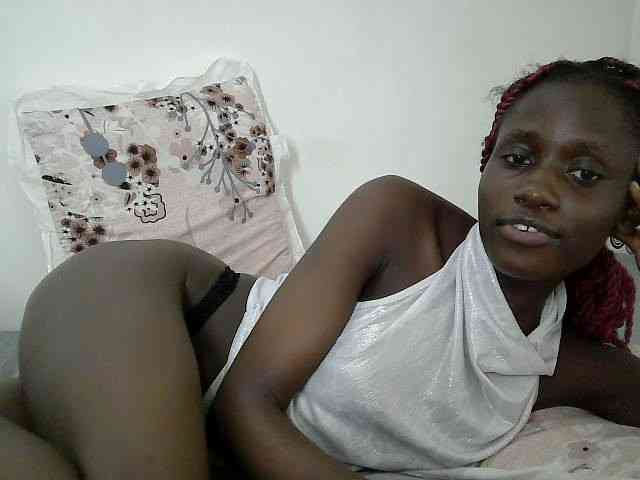 Modelo: cutemona