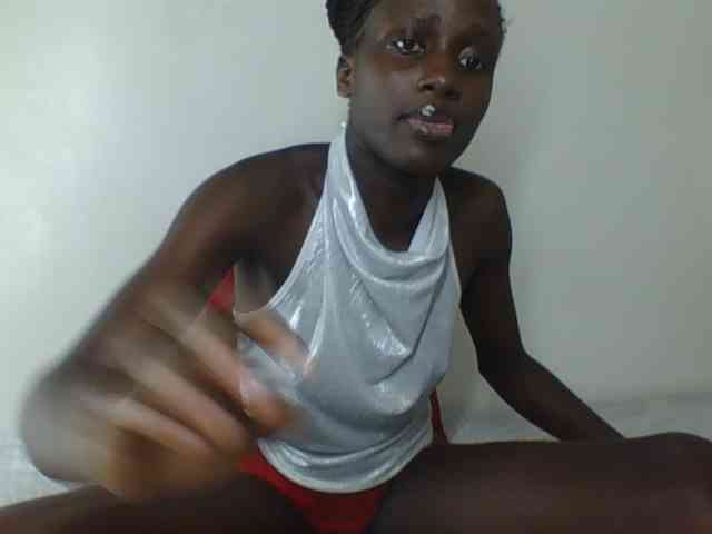 Modelo: cutemona