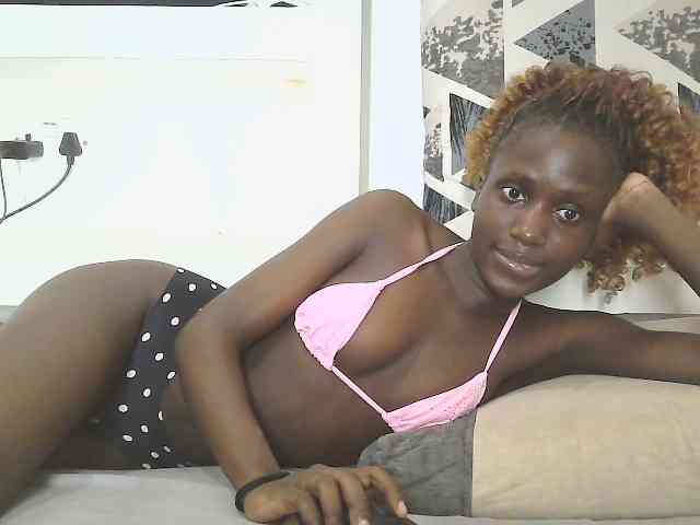Modelo: cutemona