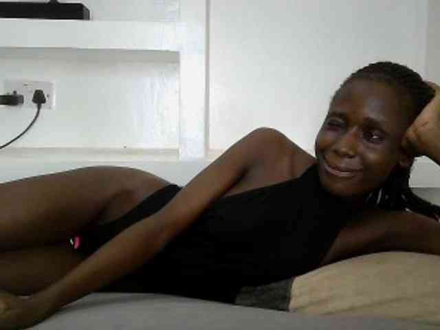 Modelo: cutemona