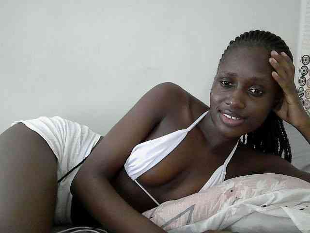 Modelo: cutemona