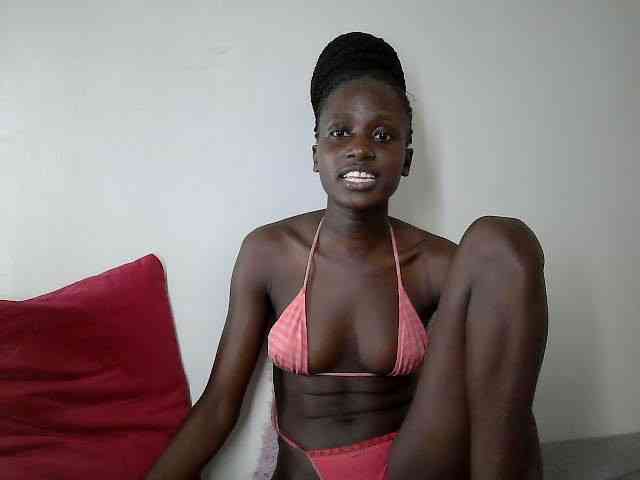 Modelo: cutemona