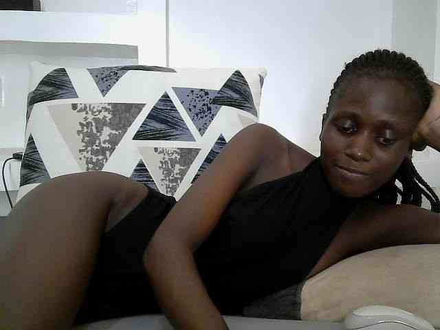cutemona webcam
