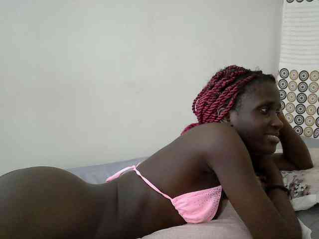Modelo: cutemona