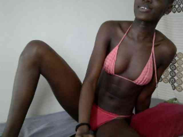 Modelo: cutemona