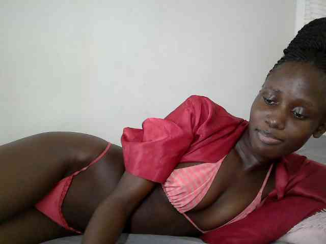 Modelo: cutemona