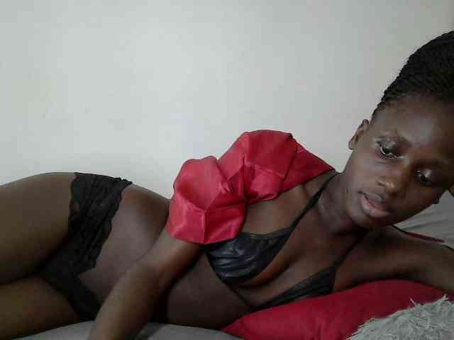 Modelo: cutemona