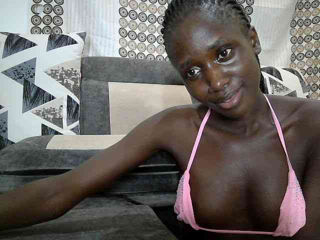 Modelo: cutemona