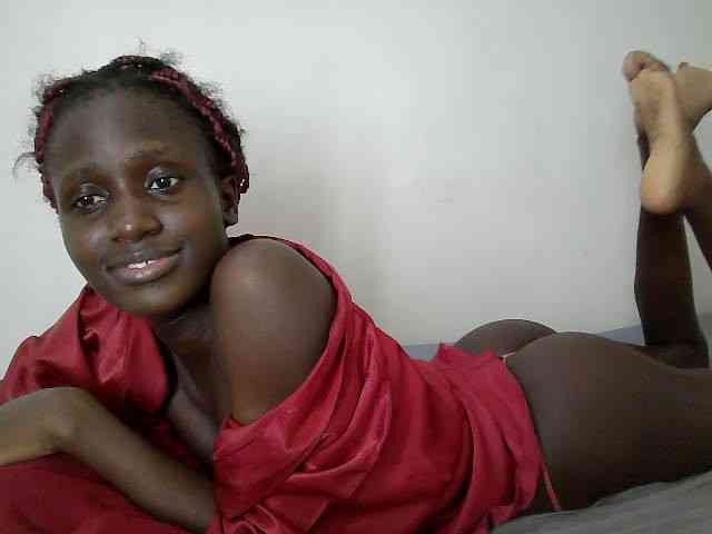 Modelo: cutemona