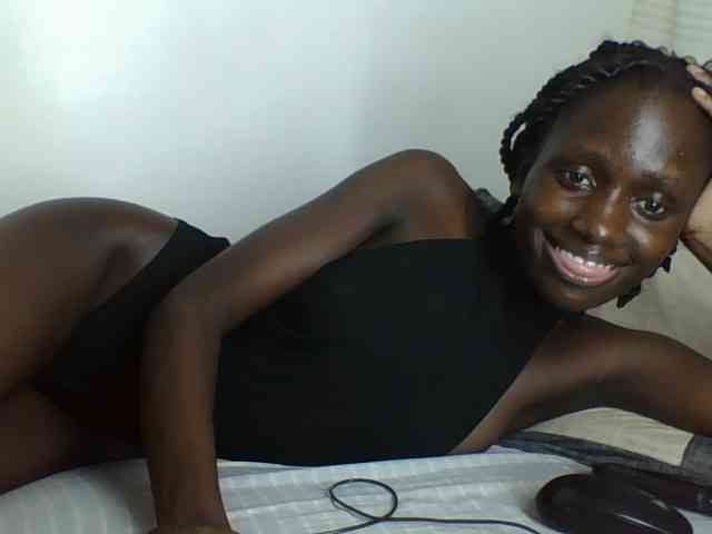 cutemona webcam