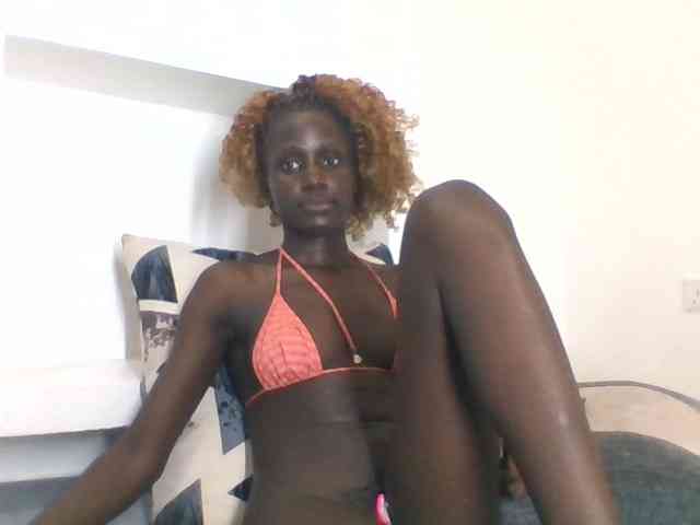 Modelo: cutemona