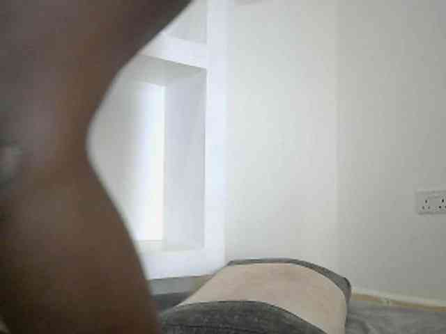 Modelo: cutemona