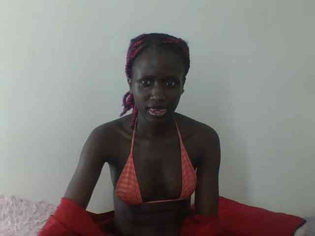 Modelo: cutemona