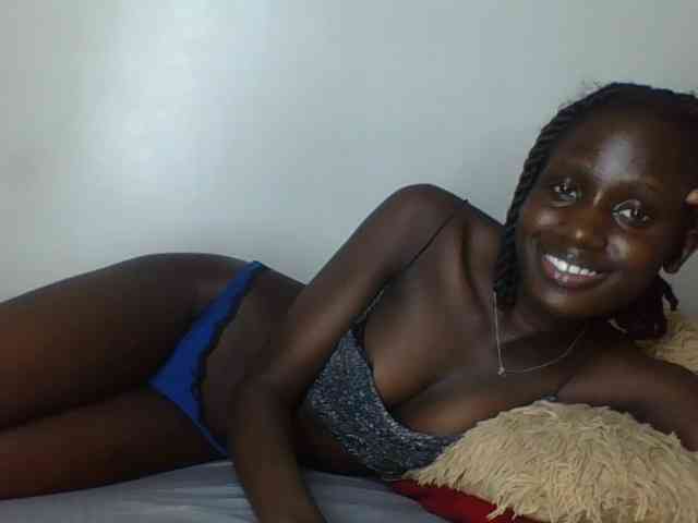 Modelo: cutemona