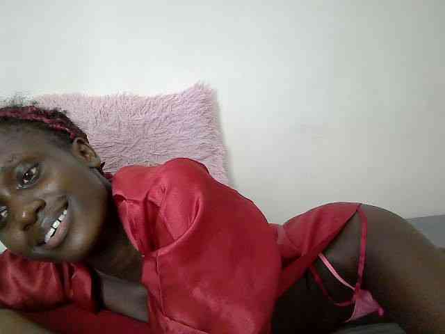 cutemona webcam