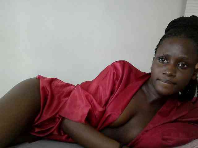 Modelo: cutemona