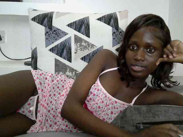 Modelo: cutemona