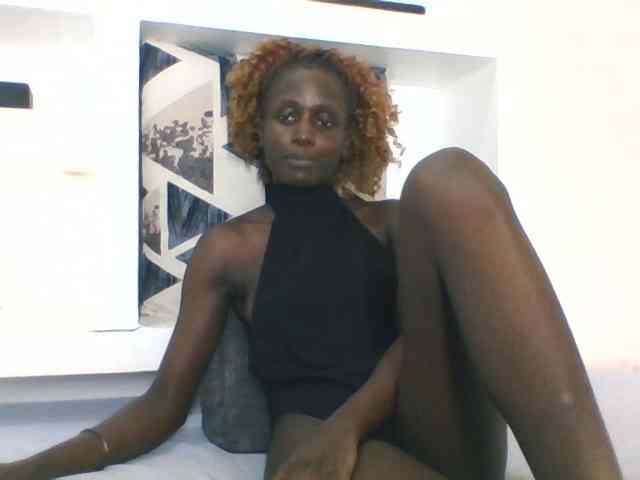 Modelo: cutemona