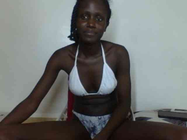 Modelo: cutemona
