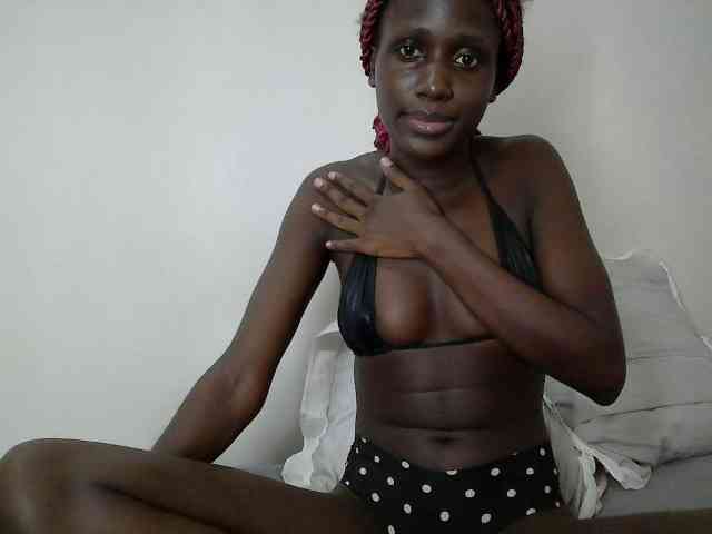 Modelo: cutemona