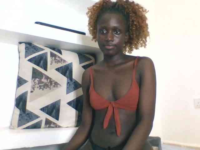 Modelo: cutemona