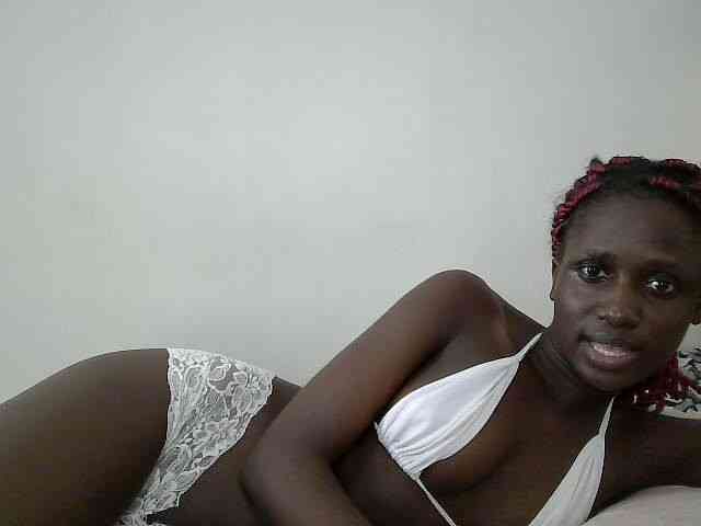Modelo: cutemona