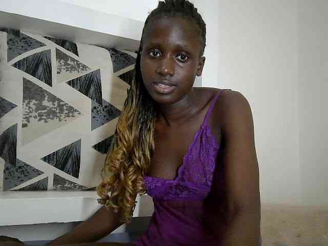 Modelo: cutemona