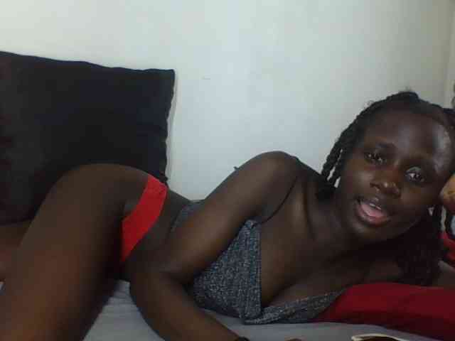 Modelo: cutemona