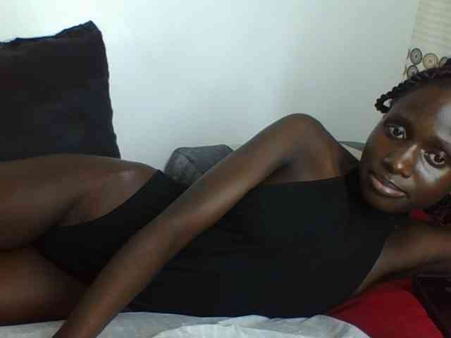 Modelo: cutemona
