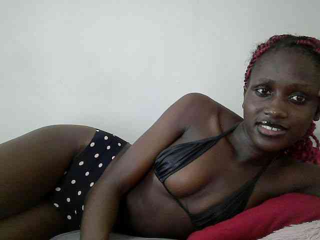 Modelo: cutemona
