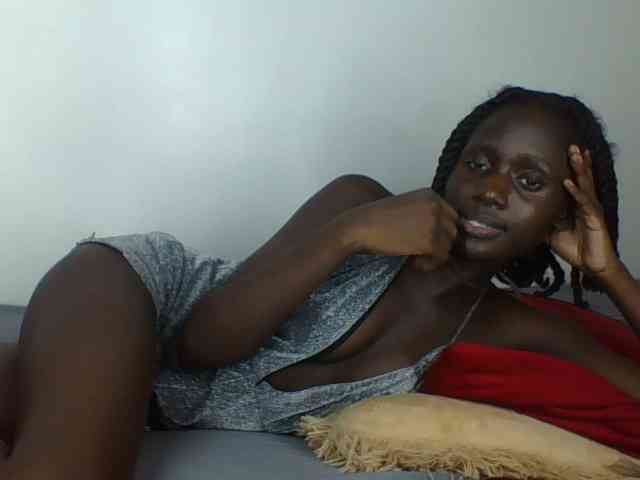 cutemona webcam