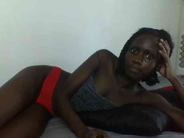Modelo: cutemona