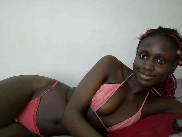 Modelo: cutemona