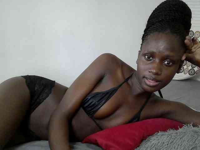 cutemona webcam