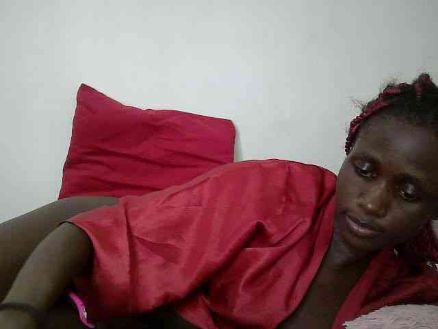 cutemona webcam