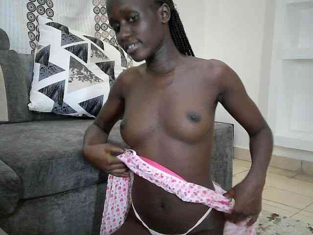 Modelo: cutemona