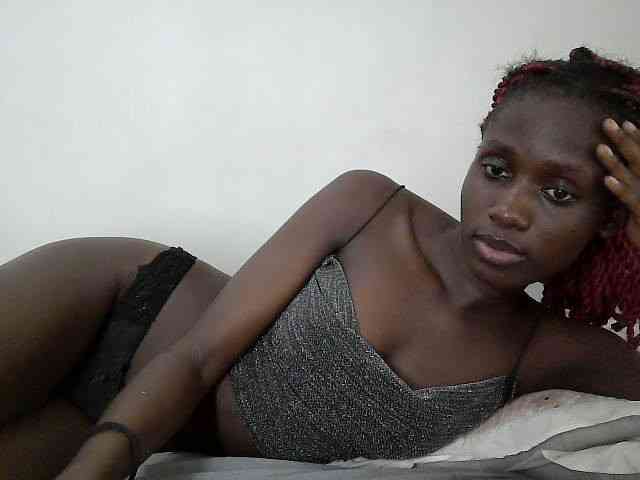 Modelo: cutemona