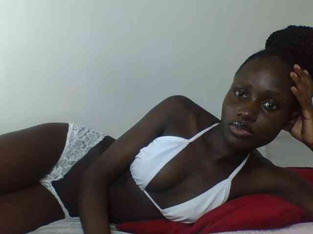 Modelo: cutemona