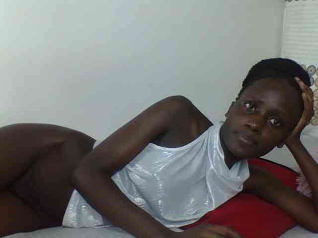 Modelo: cutemona