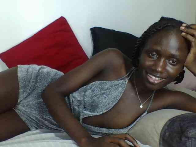 cutemona webcam