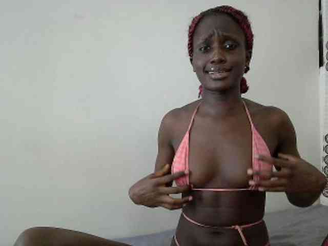 Modelo: cutemona